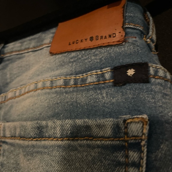 Distressed Light Blue Jeans - Picture 3 of 4